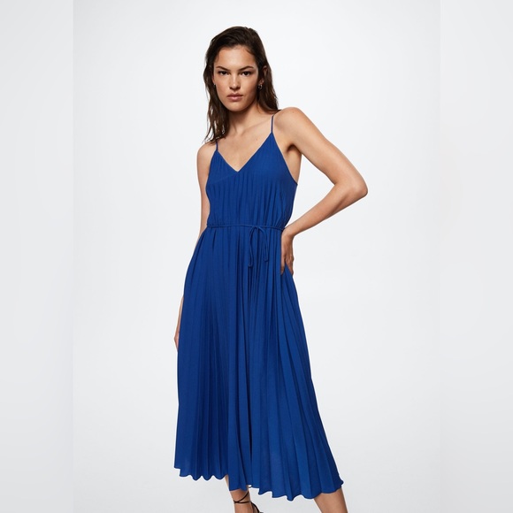 Cobalt Blue Pleated Midi Dress - Picture 4 of 5